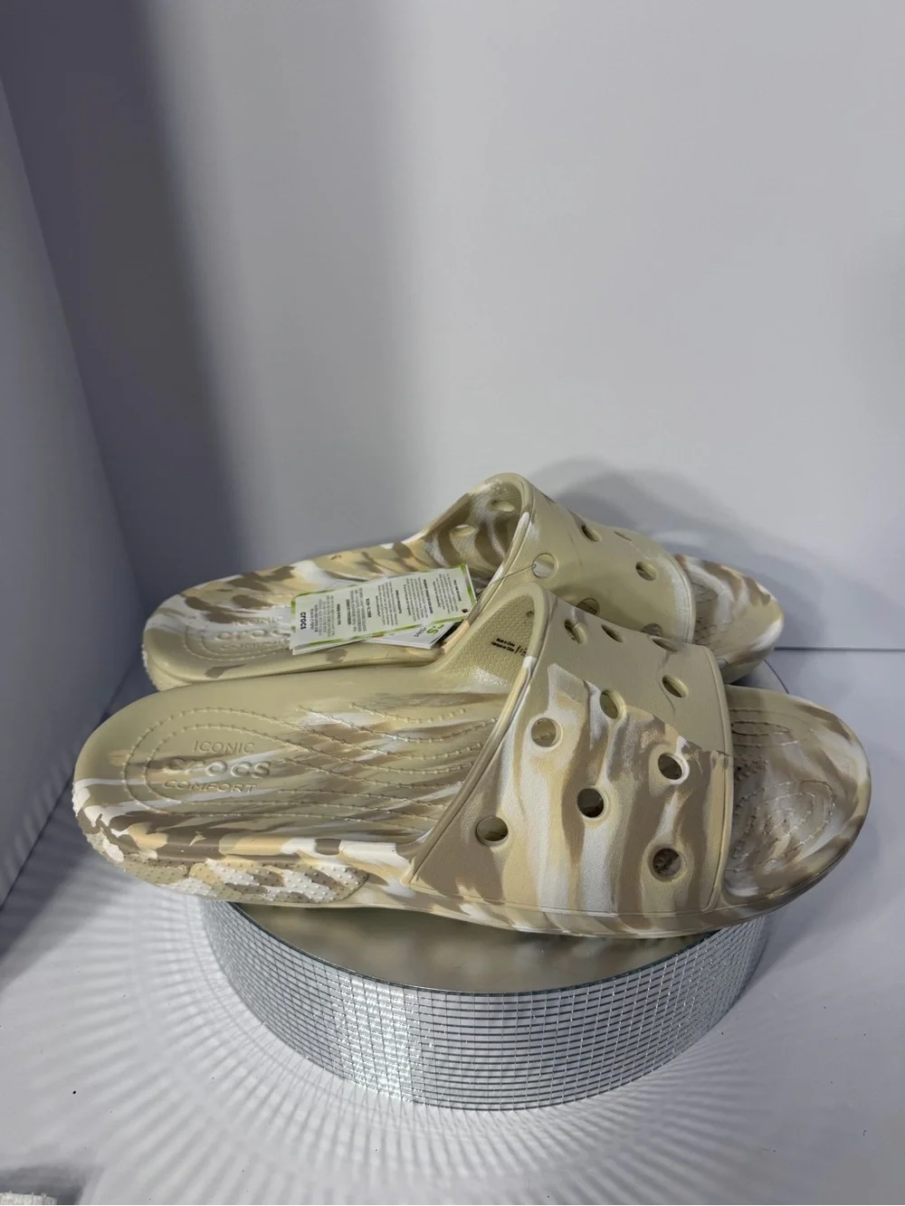 CROCS mens Beige Marble Print Slide Sandals size 14 New w tags